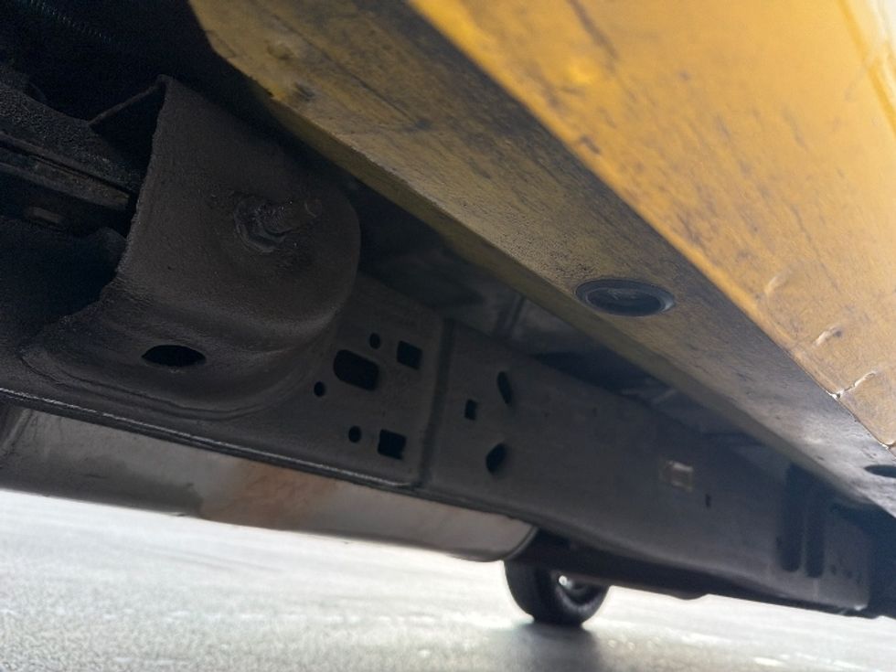 Cargo Van (Panel Van)-Light and Medium Duty Trucks-GMC-2022-Savana G23405-Sterling-VA-83,912\n\t\tmiles-$ 25,750 - Image 5