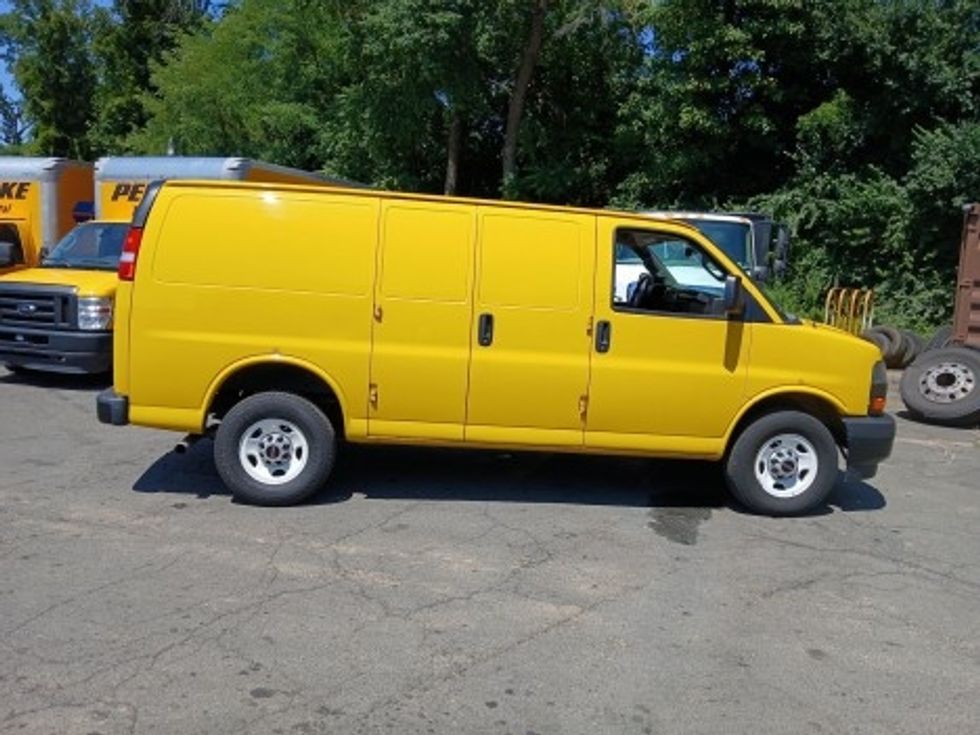 Cargo Van (Panel Van)-Light and Medium Duty Trucks-GMC-2022-Savana G23405-Sterling-VA-84,450\n\t\tmiles-$ 25,750 - Image 2
