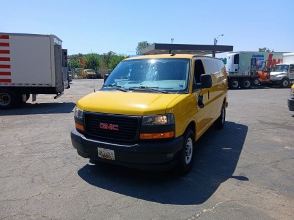 Cargo Van (Panel Van)-Light and Medium Duty Trucks-GMC-2022-Savana G23405-Sterling-VA-84,450\n\t\tmiles-$ 25,750 - Image 7