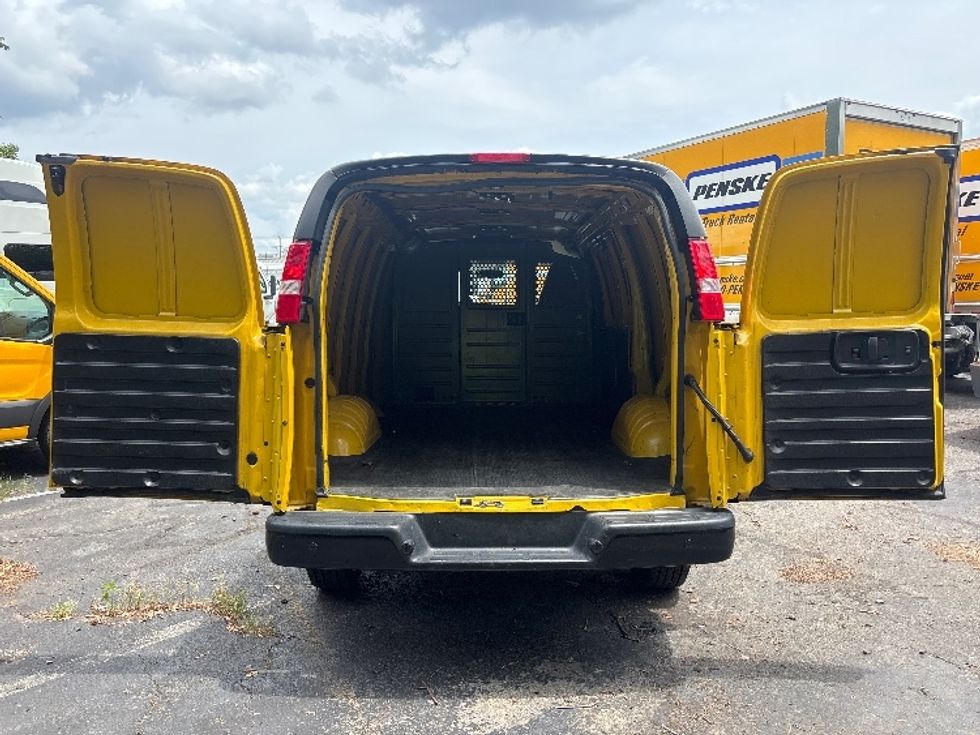 Cargo Van (Panel Van)-Light and Medium Duty Trucks-GMC-2022-Savana G23405-Sterling-VA-84,450\n\t\tmiles-$ 25,750 - Image 8