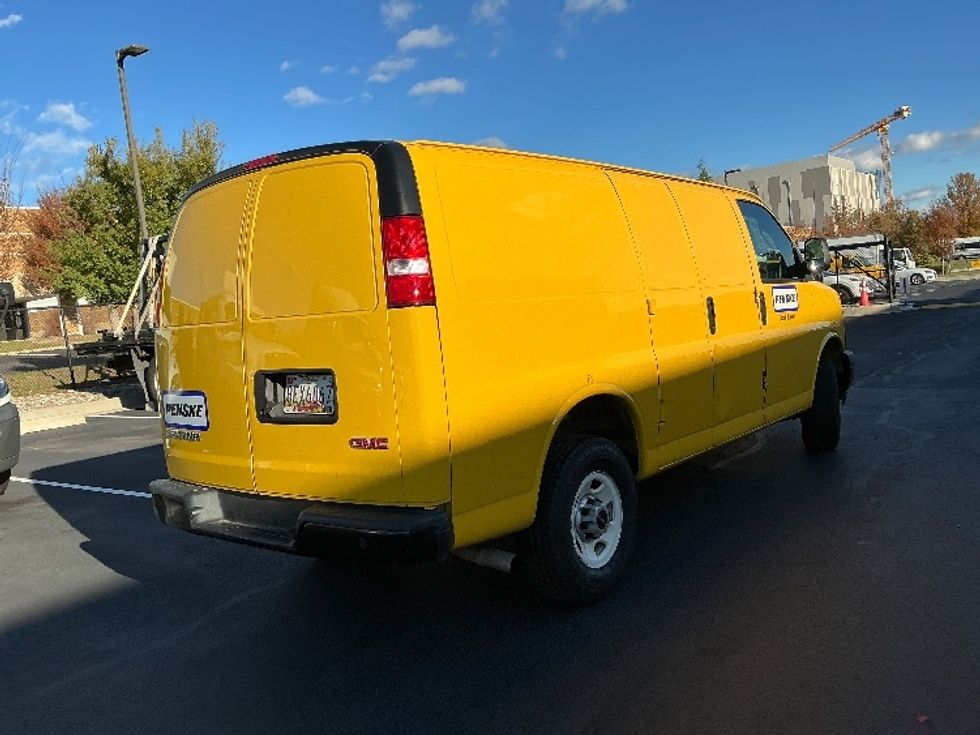 Cargo Van (Panel Van)-Light and Medium Duty Trucks-GMC-2022-Savana G23405-Sterling-VA-93,448\n\t\tmiles-$ 25,000 - Image 10