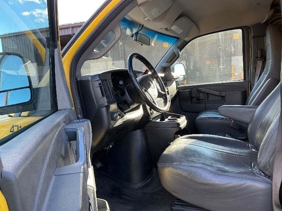 Cargo Van (Panel Van)-Light and Medium Duty Trucks-GMC-2022-Savana G23405-Sterling-VA-93,448\n\t\tmiles-$ 25,000 - Image 12
