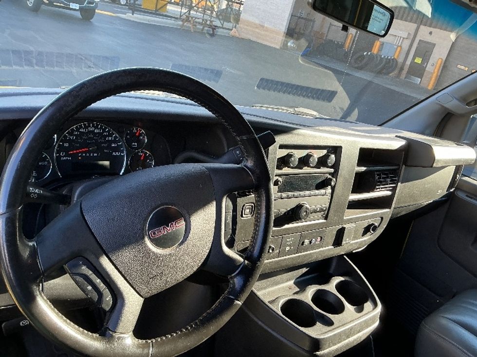 Cargo Van (Panel Van)-Light and Medium Duty Trucks-GMC-2022-Savana G23405-Sterling-VA-93,448\n\t\tmiles-$ 25,000 - Image 14