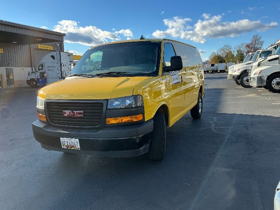 Cargo Van (Panel Van)-Light and Medium Duty Trucks-GMC-2022-Savana G23405-Sterling-VA-93,448\n\t\tmiles-$ 25,000 - Image 3