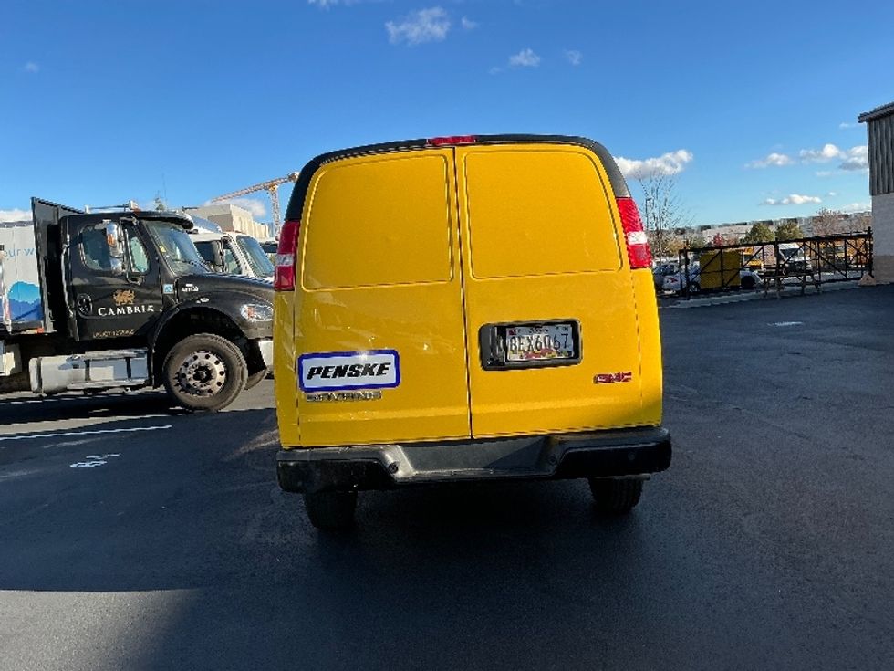 2022 Gmc Savana 2500 Cargo photo 3
