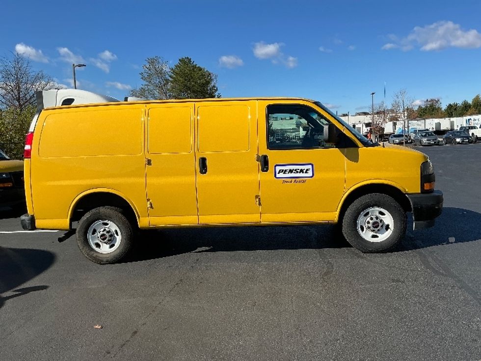 Cargo Van (Panel Van)-Light and Medium Duty Trucks-GMC-2022-Savana G23405-Sterling-VA-95,643\n\t\tmiles-$ 24,500 - Image 11