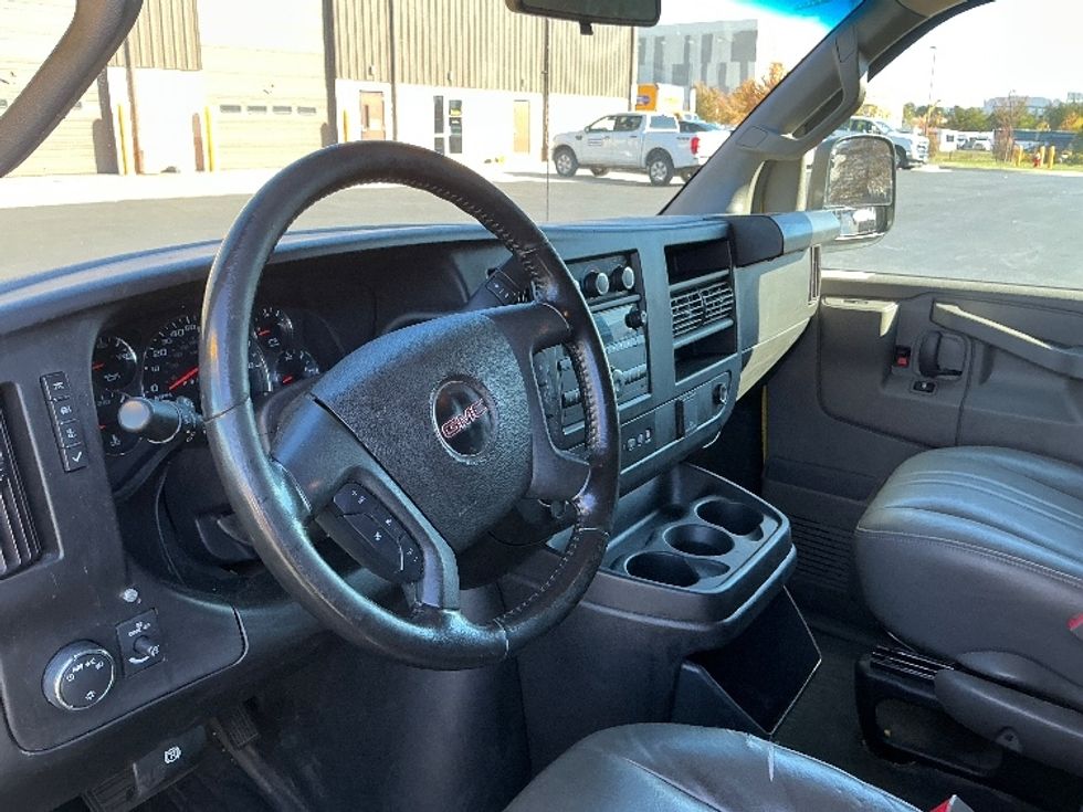 Cargo Van (Panel Van)-Light and Medium Duty Trucks-GMC-2022-Savana G23405-Sterling-VA-95,643\n\t\tmiles-$ 24,500 - Image 13