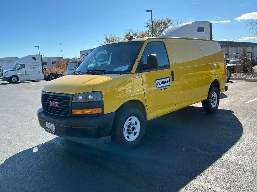 2022 Gmc Savana 2500 Cargo photo 3
