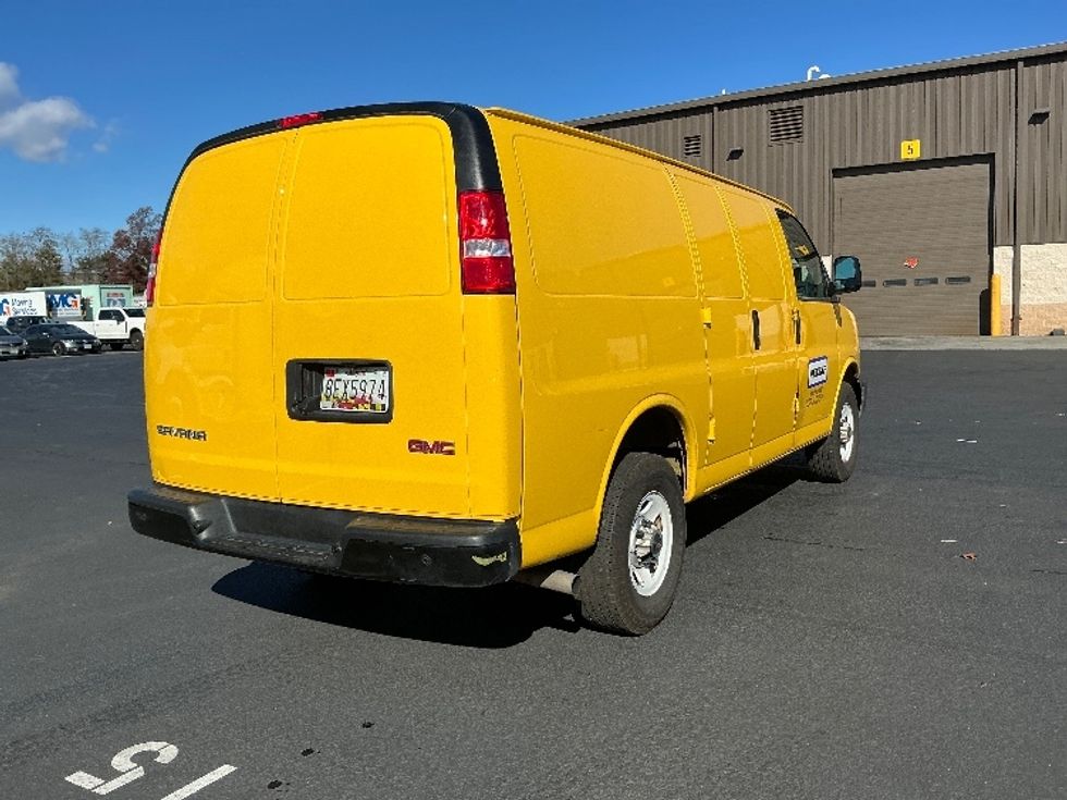 Cargo Van (Panel Van)-Light and Medium Duty Trucks-GMC-2022-Savana G23405-Sterling-VA-96,128\n\t\tmiles-$ 24,500 - Image 10