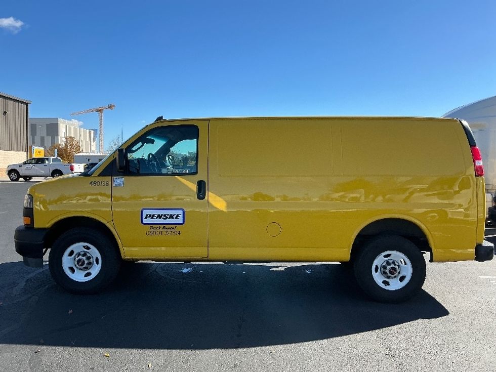 Cargo Van (Panel Van)-Light and Medium Duty Trucks-GMC-2022-Savana G23405-Sterling-VA-96,128\n\t\tmiles-$ 24,500 - Image 4