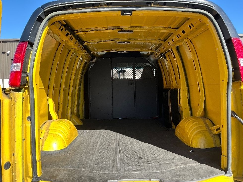 Cargo Van (Panel Van)-Light and Medium Duty Trucks-GMC-2022-Savana G23405-Sterling-VA-96,128\n\t\tmiles-$ 24,500 - Image 7