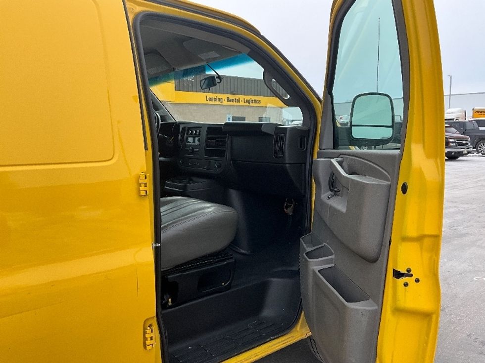 Cargo Van (Panel Van)-Light and Medium Duty Trucks-GMC-2022-Savana G23405-Swedesboro-NJ-89,407\n\t\tmiles-$ 25,250 - Image 20