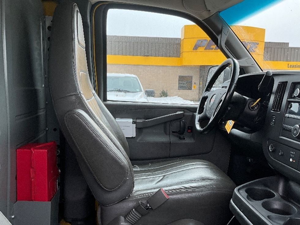 Cargo Van (Panel Van)-Light and Medium Duty Trucks-GMC-2022-Savana G23405-Swedesboro-NJ-89,407\n\t\tmiles-$ 25,250 - Image 22