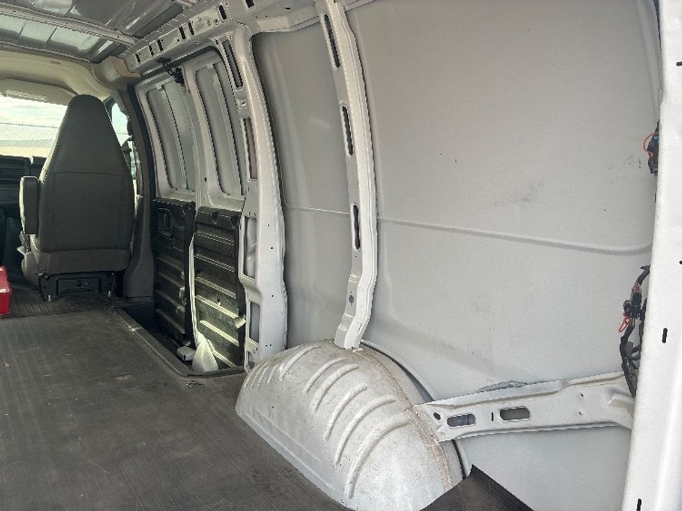 Cargo Van (Panel Van)-Light and Medium Duty Trucks-GMC-2022-Savana G23405-Wabash-IN-128,421\n\t\tmiles-$ 22,000 - Image 12