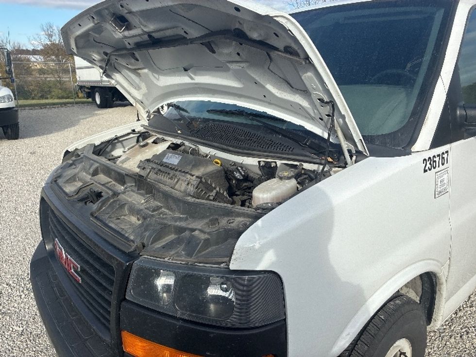 Cargo Van (Panel Van)-Light and Medium Duty Trucks-GMC-2022-Savana G23405-Wabash-IN-128,421\n\t\tmiles-$ 22,000 - Image 24