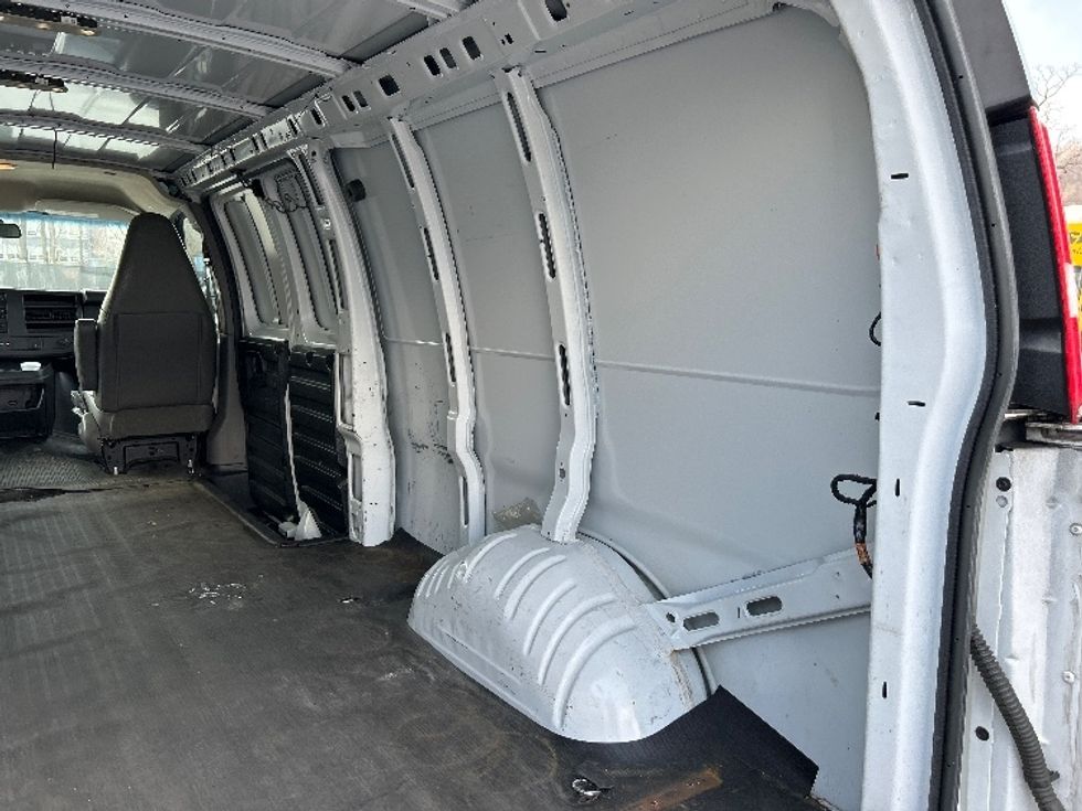 Cargo Van (Panel Van)-Light and Medium Duty Trucks-GMC-2022-Savana G23705-Middlefield-OH-81,015\n\t\tmiles-$ 35,250 - Image 11