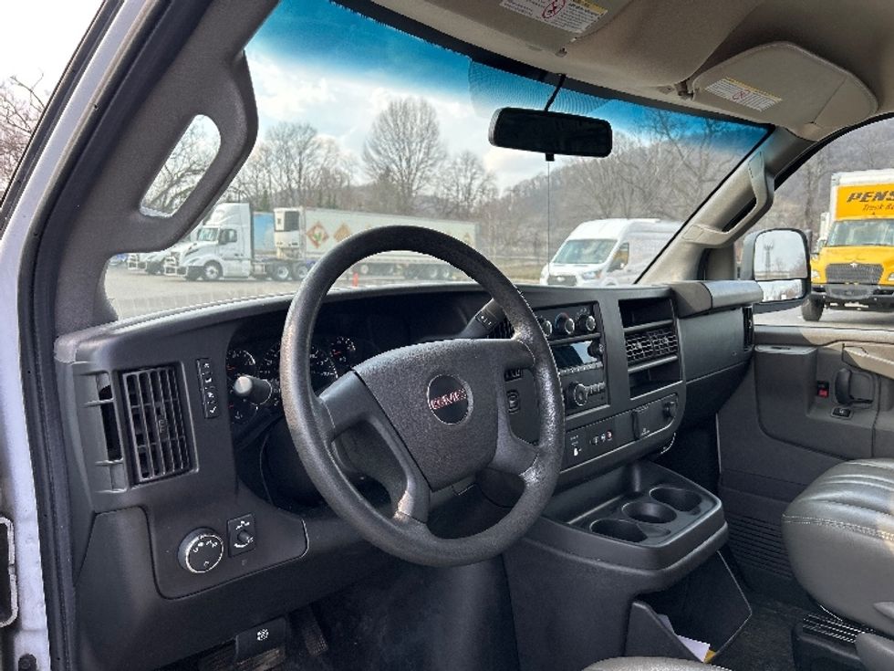 Cargo Van (Panel Van)-Light and Medium Duty Trucks-GMC-2022-Savana G23705-Middlefield-OH-81,015\n\t\tmiles-$ 35,250 - Image 16