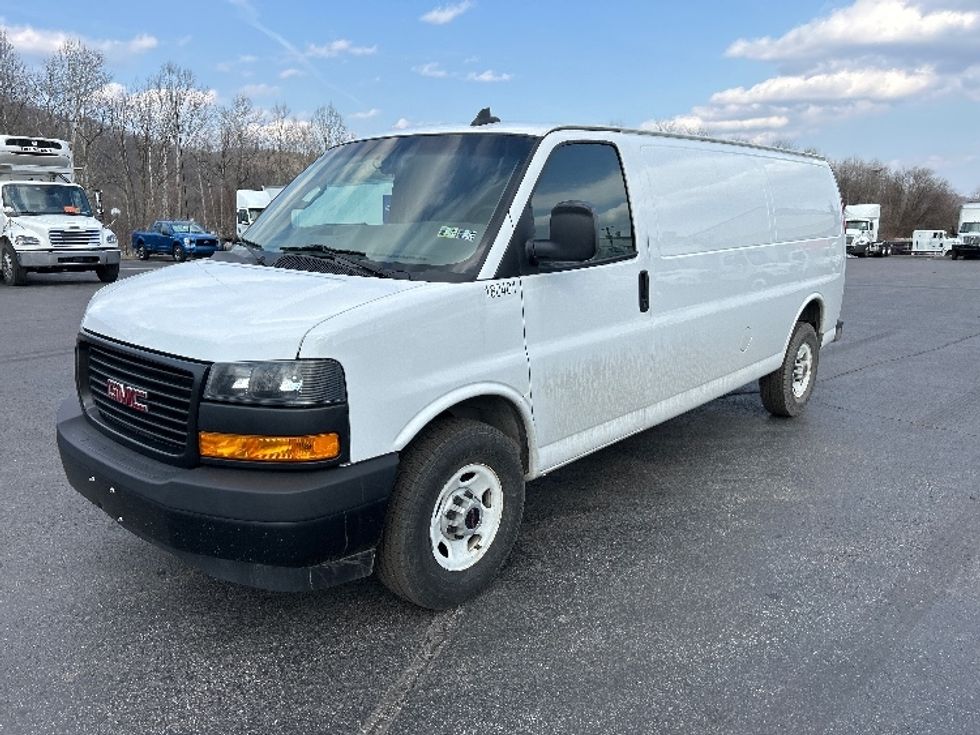 Cargo Van (Panel Van)-Light and Medium Duty Trucks-GMC-2022-Savana G23705-Middlefield-OH-81,015\n\t\tmiles-$ 35,250 - Image 3
