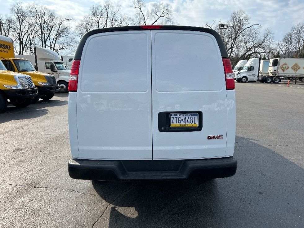 Cargo Van (Panel Van)-Light and Medium Duty Trucks-GMC-2022-Savana G23705-Middlefield-OH-81,015\n\t\tmiles-$ 35,250 - Image 7