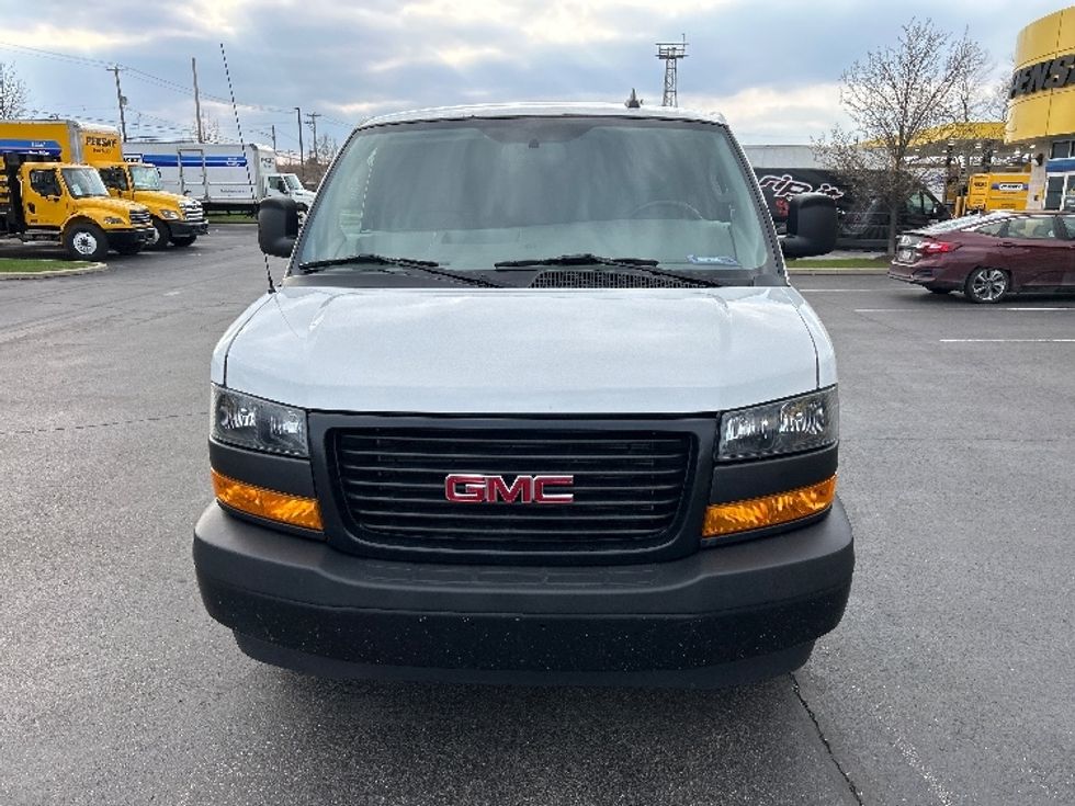 Cargo Van (Panel Van)-Light and Medium Duty Trucks-GMC-2022-Savana G23705-Middlefield-OH-90,255\n\t\tmiles-$ 34,250 - Image 2