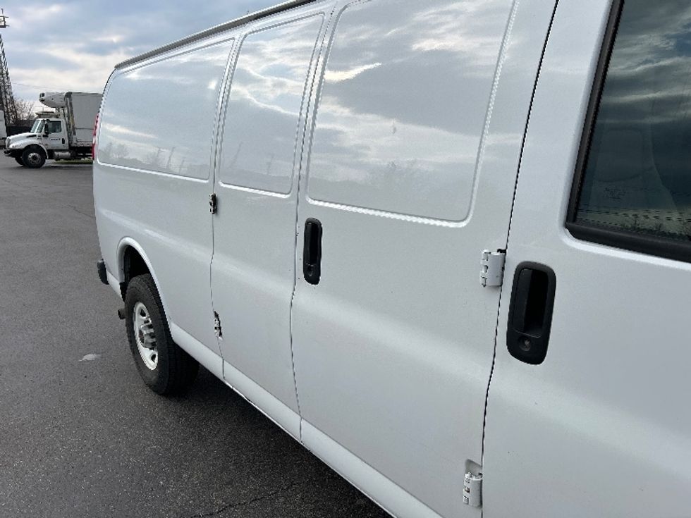 Cargo Van (Panel Van)-Light and Medium Duty Trucks-GMC-2022-Savana G23705-Middlefield-OH-90,255\n\t\tmiles-$ 34,250 - Image 24