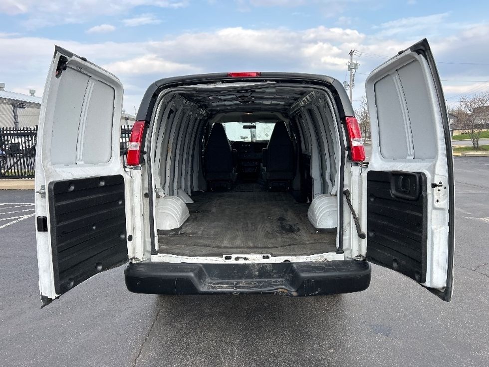 Cargo Van (Panel Van)-Light and Medium Duty Trucks-GMC-2022-Savana G23705-Middlefield-OH-90,255\n\t\tmiles-$ 34,250 - Image 8