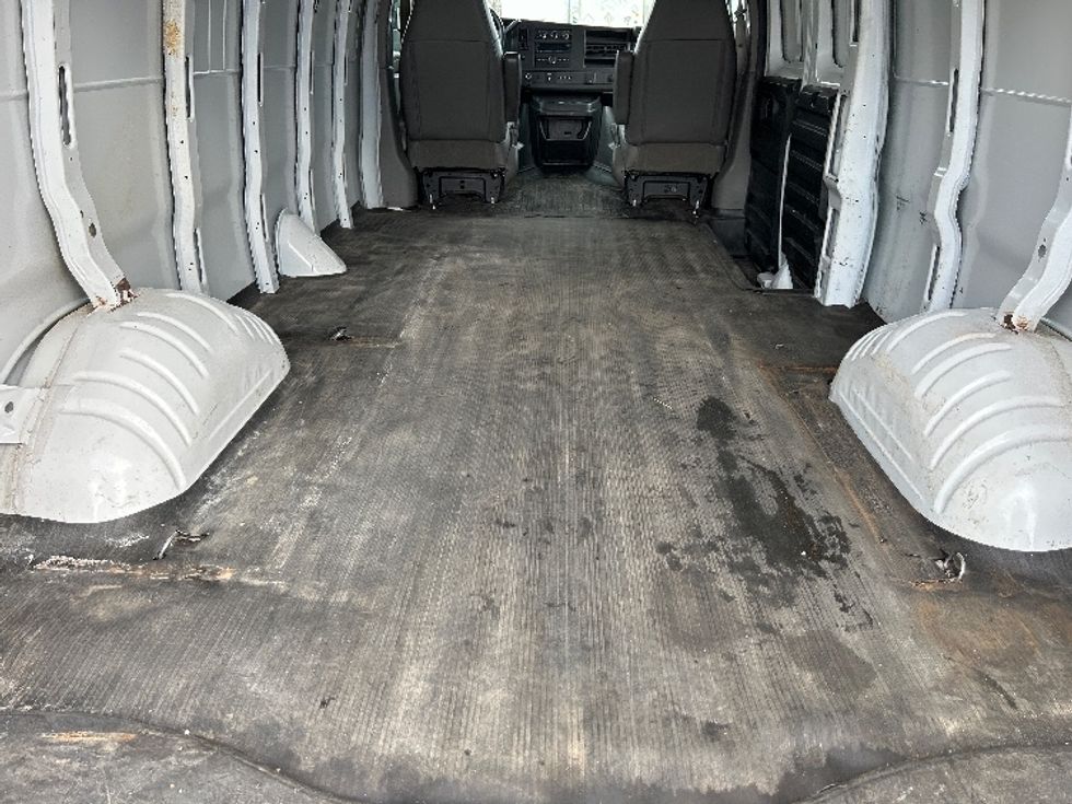 Cargo Van (Panel Van)-Light and Medium Duty Trucks-GMC-2022-Savana G23705-Middlefield-OH-90,255\n\t\tmiles-$ 34,250 - Image 9