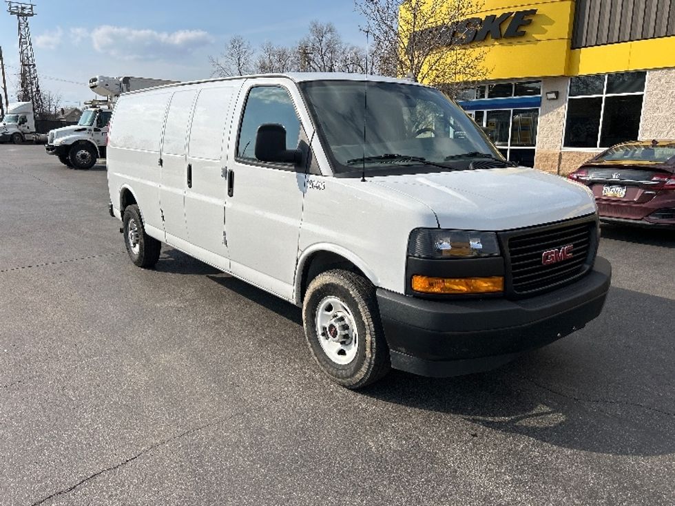 Cargo Van (Panel Van)-Light and Medium Duty Trucks-GMC-2022-Savana G23705-Pittsburgh-PA-109,864\n\t\tmiles-$ 29,750 - Image 1