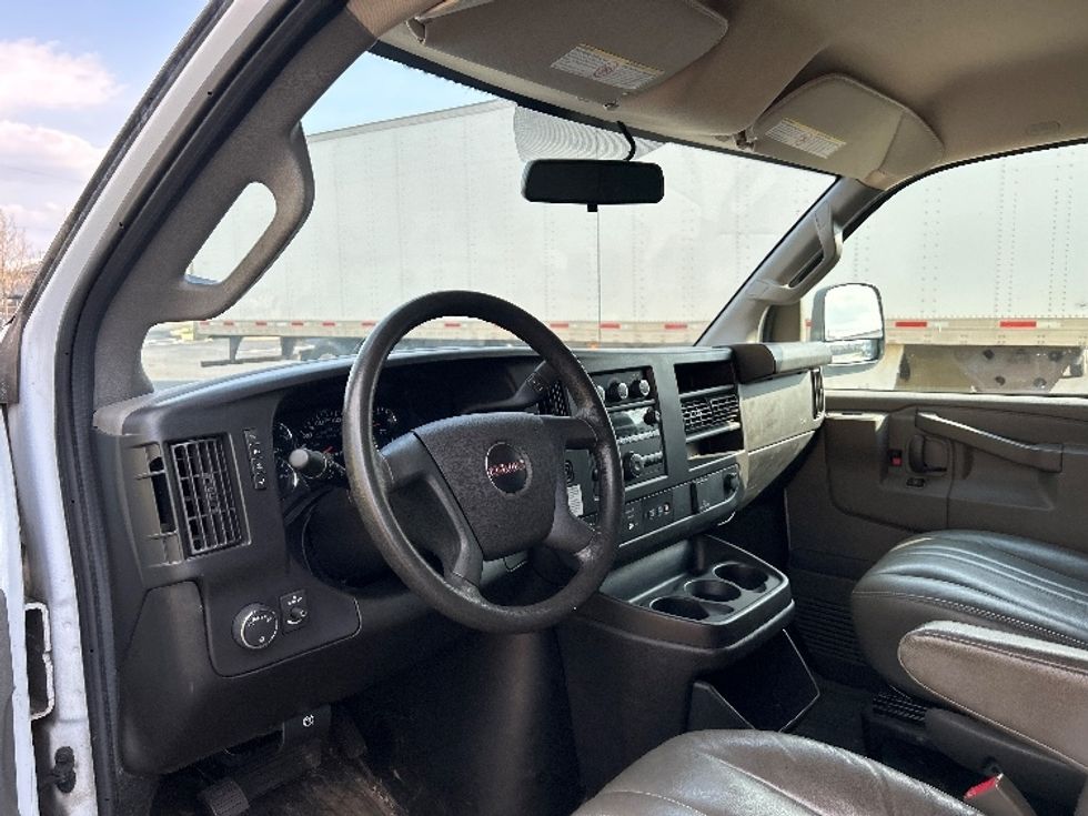 Cargo Van (Panel Van)-Light and Medium Duty Trucks-GMC-2022-Savana G23705-Pittsburgh-PA-109,864\n\t\tmiles-$ 29,750 - Image 16