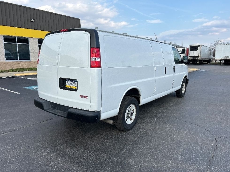 Cargo Van (Panel Van)-Light and Medium Duty Trucks-GMC-2022-Savana G23705-Pittsburgh-PA-70,367\n\t\tmiles-$ 33,750 - Image 12