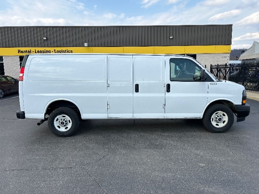 Cargo Van (Panel Van)-Light and Medium Duty Trucks-GMC-2022-Savana G23705-Pittsburgh-PA-70,367\n\t\tmiles-$ 33,750 - Image 14