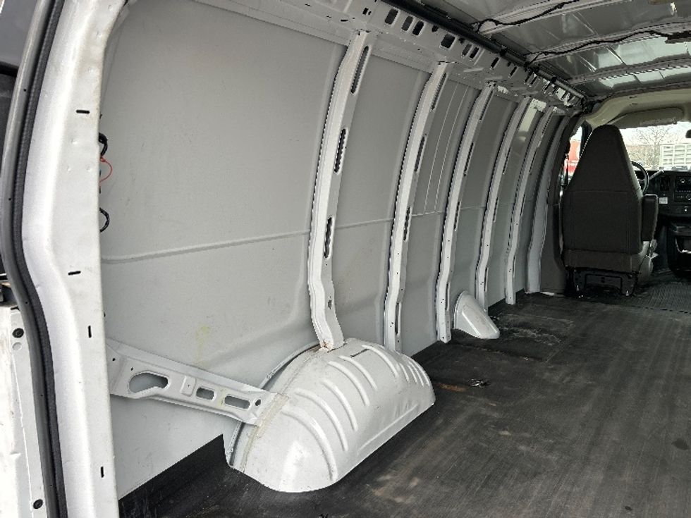 Cargo Van (Panel Van)-Light and Medium Duty Trucks-GMC-2022-Savana G23705-Pittsburgh-PA-94,488\n\t\tmiles-$ 31,500 - Image 10