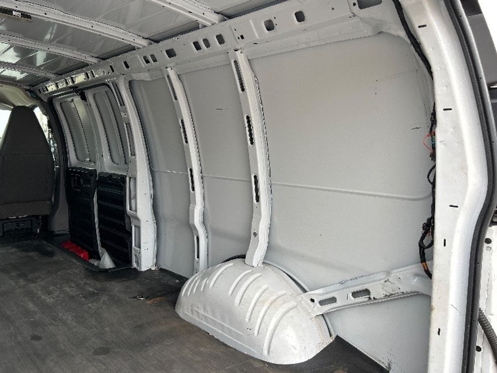 Cargo Van (Panel Van)-Light and Medium Duty Trucks-GMC-2022-Savana G23705-Pittsburgh-PA-94,488\n\t\tmiles-$ 31,500 - Image 11