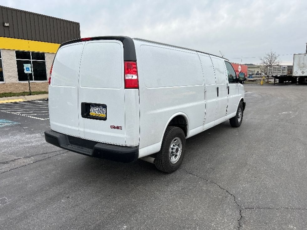 Cargo Van (Panel Van)-Light and Medium Duty Trucks-GMC-2022-Savana G23705-Pittsburgh-PA-94,488\n\t\tmiles-$ 31,500 - Image 12