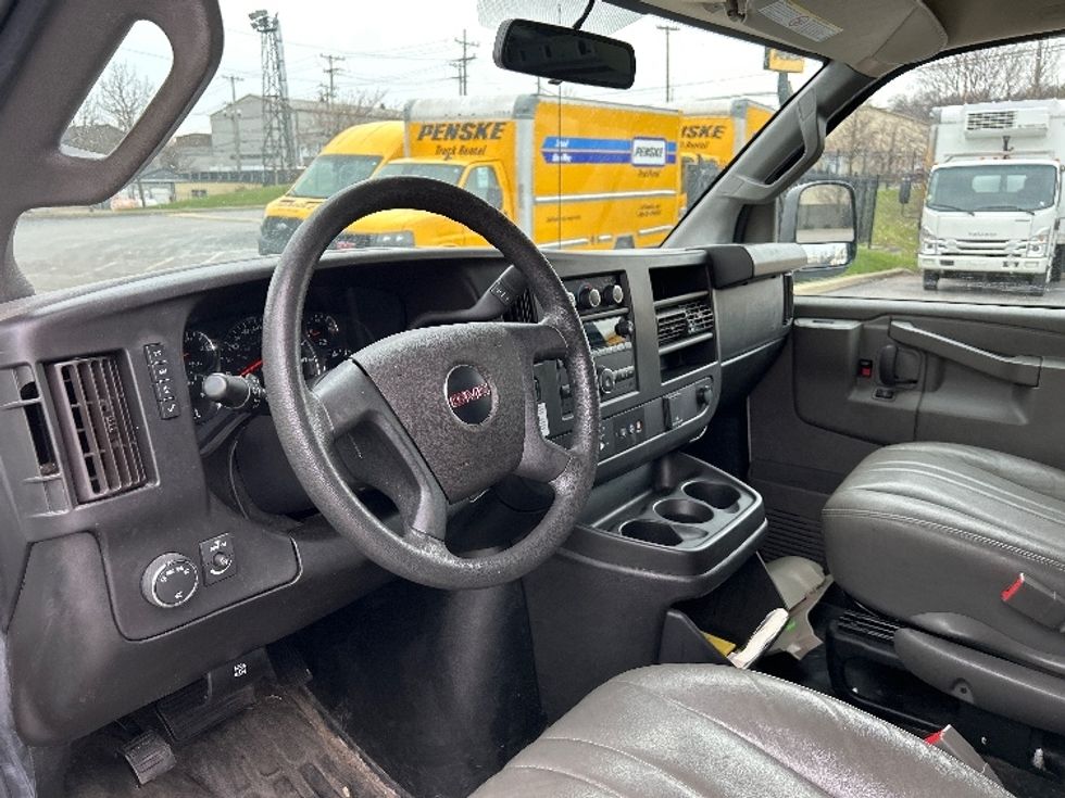 Cargo Van (Panel Van)-Light and Medium Duty Trucks-GMC-2022-Savana G23705-Pittsburgh-PA-94,488\n\t\tmiles-$ 31,500 - Image 16