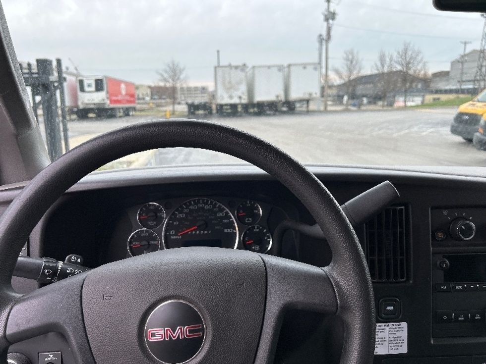 Cargo Van (Panel Van)-Light and Medium Duty Trucks-GMC-2022-Savana G23705-Pittsburgh-PA-94,488\n\t\tmiles-$ 31,500 - Image 17
