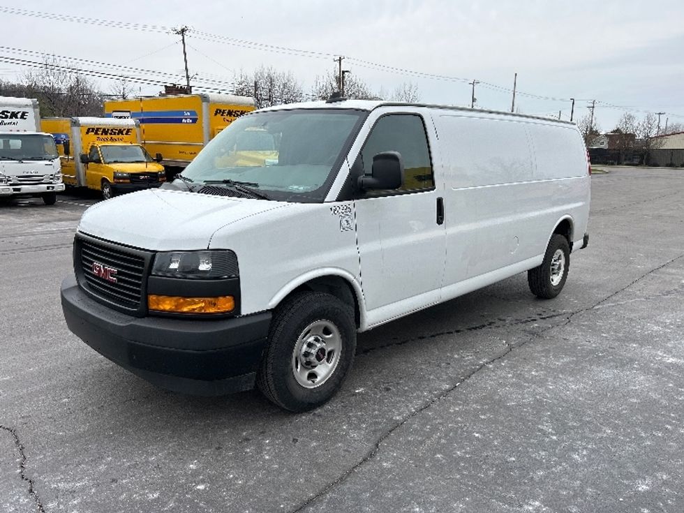 Cargo Van (Panel Van)-Light and Medium Duty Trucks-GMC-2022-Savana G23705-Pittsburgh-PA-94,488\n\t\tmiles-$ 31,500 - Image 3
