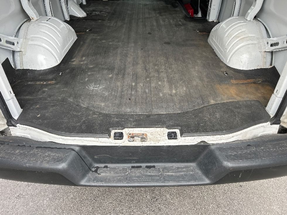 Cargo Van (Panel Van)-Light and Medium Duty Trucks-GMC-2022-Savana G23705-Pittsburgh-PA-94,488\n\t\tmiles-$ 31,500 - Image 9