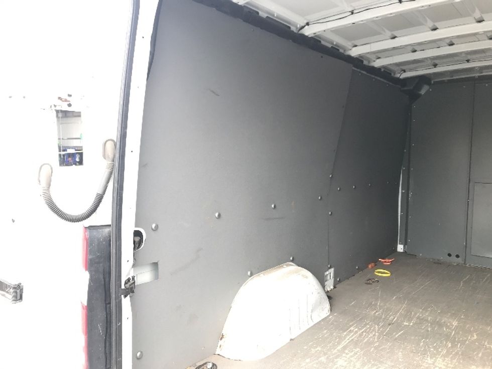 Cargo Van (Panel Van)-Light and Medium Duty Trucks-Mercedes-2010-Sprinter-Pewaukee-WI-195,123\n\t\tmiles-$ 8,500 - Image 10