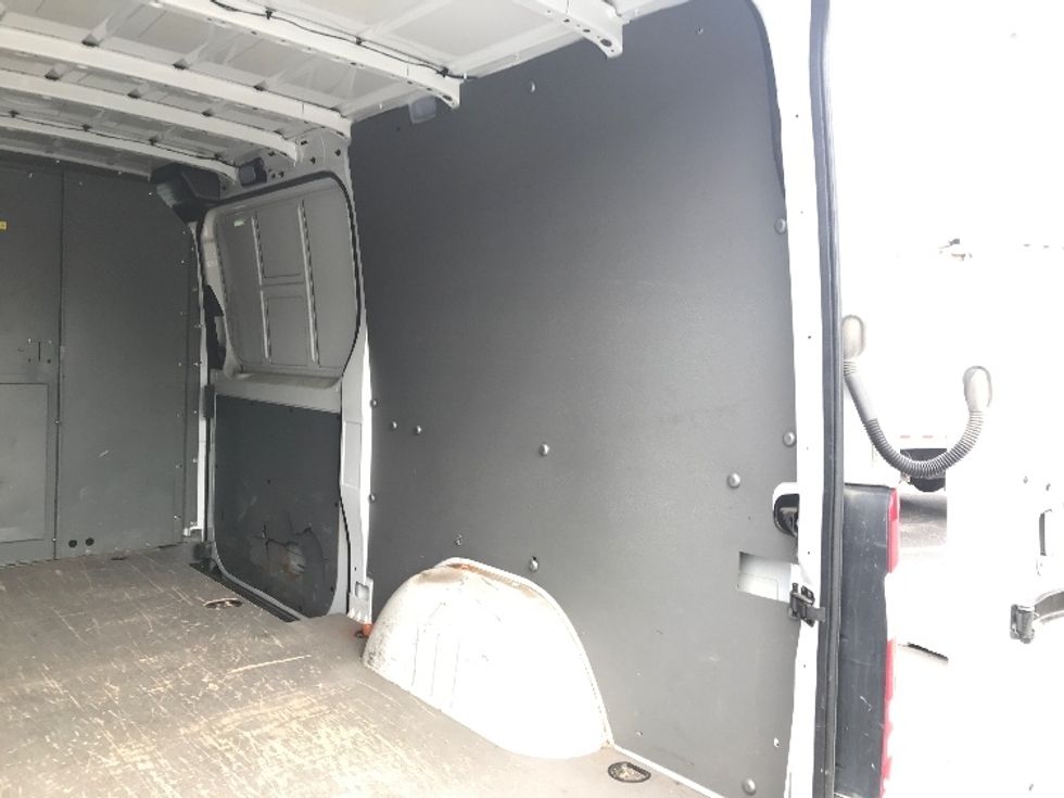 Cargo Van (Panel Van)-Light and Medium Duty Trucks-Mercedes-2010-Sprinter-Pewaukee-WI-195,123\n\t\tmiles-$ 8,500 - Image 11