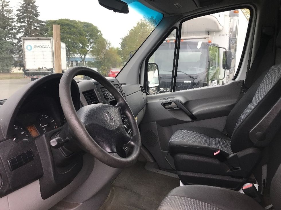 Cargo Van (Panel Van)-Light and Medium Duty Trucks-Mercedes-2010-Sprinter-Pewaukee-WI-195,123\n\t\tmiles-$ 8,500 - Image 16