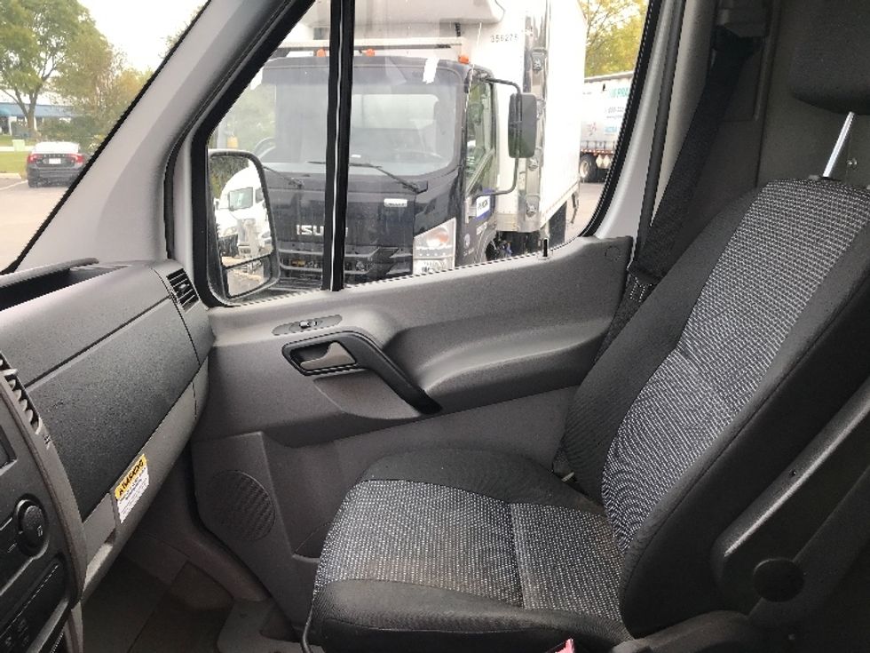 Cargo Van (Panel Van)-Light and Medium Duty Trucks-Mercedes-2010-Sprinter-Pewaukee-WI-195,123\n\t\tmiles-$ 8,500 - Image 18