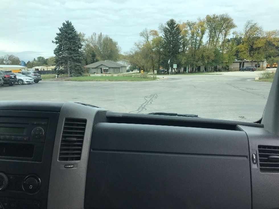 Cargo Van (Panel Van)-Light and Medium Duty Trucks-Mercedes-2010-Sprinter-Pewaukee-WI-195,123\n\t\tmiles-$ 8,500 - Image 20