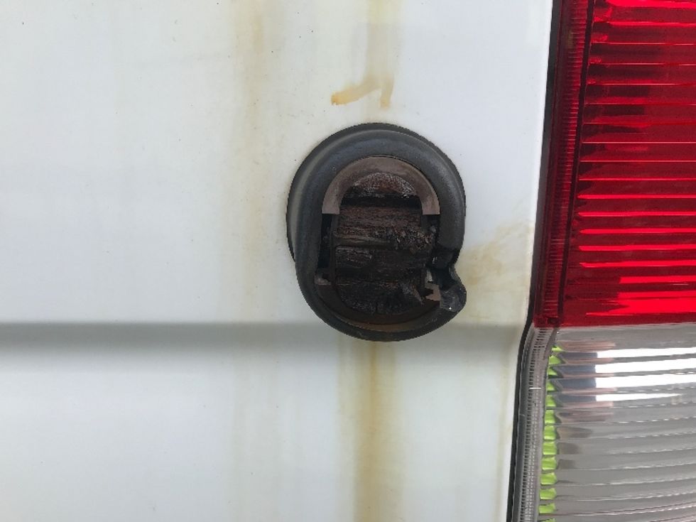 Cargo Van (Panel Van)-Light and Medium Duty Trucks-Mercedes-2010-Sprinter-Pewaukee-WI-195,123\n\t\tmiles-$ 8,500 - Image 24