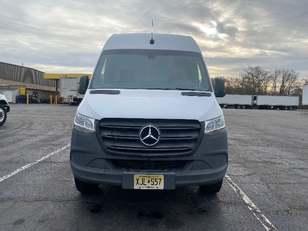 Cargo Van (Panel Van)-Light and Medium Duty Trucks-Mercedes-2019-Sprinter-Parsippany-NJ-116,948\n\t\tmiles-$ 37,500 - Image 2
