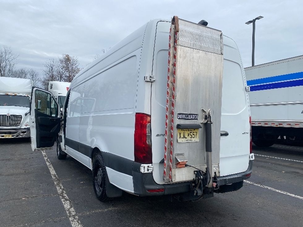 Cargo Van (Panel Van)-Light and Medium Duty Trucks-Mercedes-2019-Sprinter-Parsippany-NJ-116,948\n\t\tmiles-$ 37,500 - Image 25
