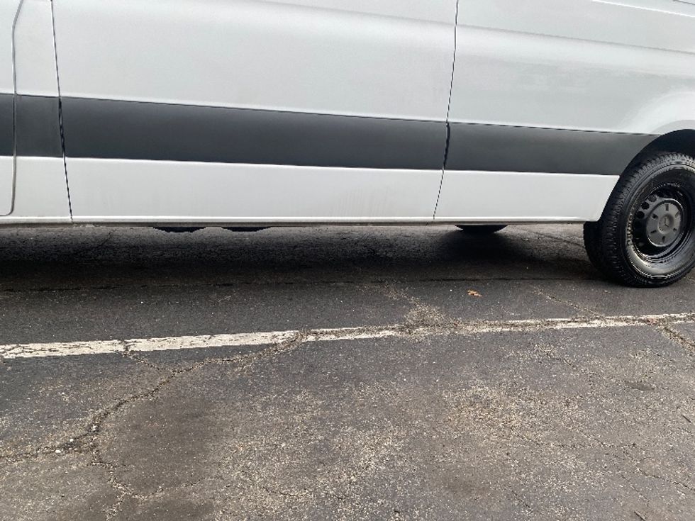 Cargo Van (Panel Van)-Light and Medium Duty Trucks-Mercedes-2019-Sprinter-Parsippany-NJ-116,948\n\t\tmiles-$ 37,500 - Image 5