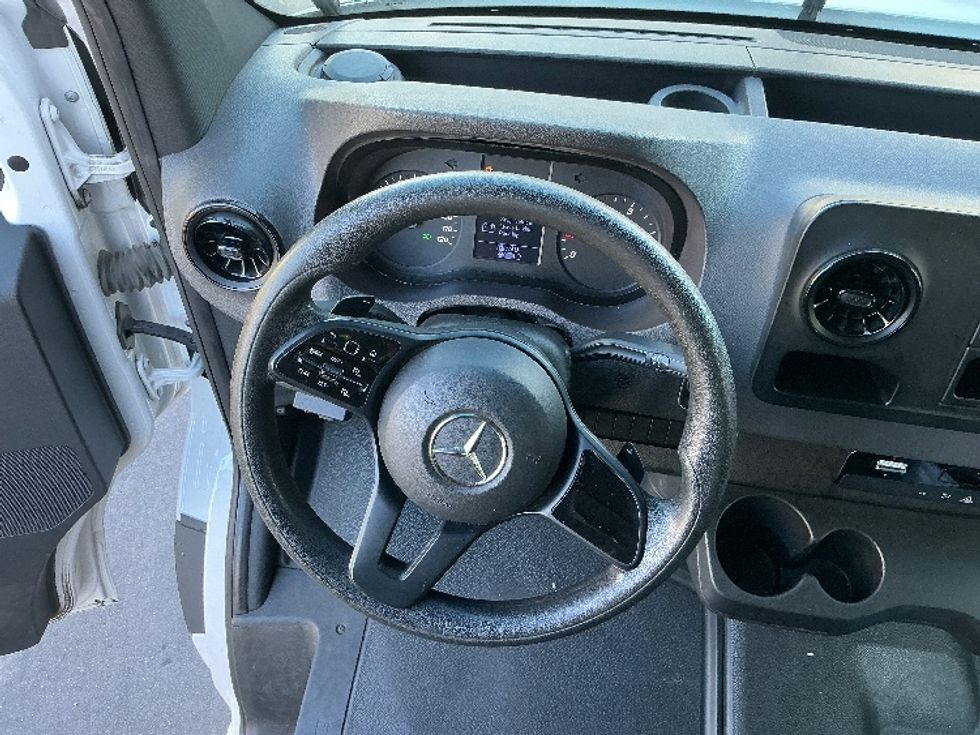Cargo Van (Panel Van)-Light and Medium Duty Trucks-Mercedes-2020-Sprinter-Torrance-CA-43,409\n\t\tmiles-$ 37,500 - Image 18