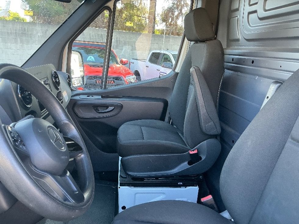 Cargo Van (Panel Van)-Light and Medium Duty Trucks-Mercedes-2020-Sprinter-Torrance-CA-43,409\n\t\tmiles-$ 37,500 - Image 19