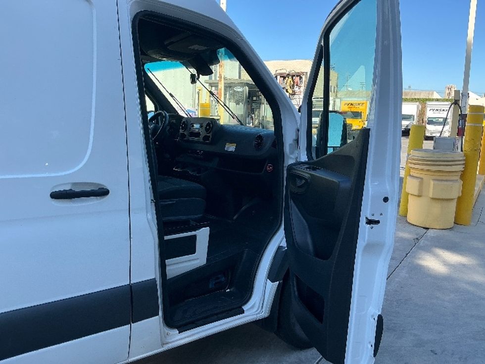 Cargo Van (Panel Van)-Light and Medium Duty Trucks-Mercedes-2020-Sprinter-Torrance-CA-43,409\n\t\tmiles-$ 37,500 - Image 20